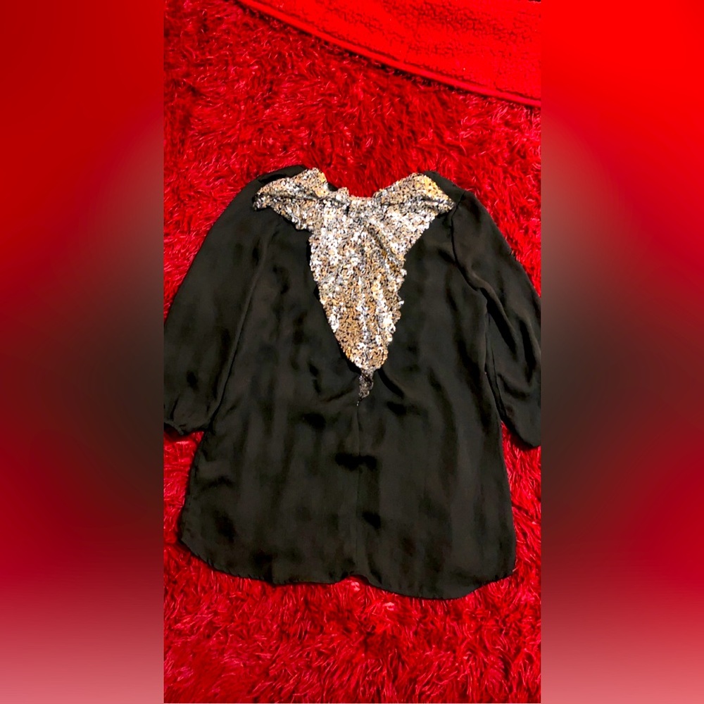 Rue21 3/4 sleeve sequin bow top, size small